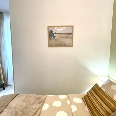 Storia Parentina Center Apartman