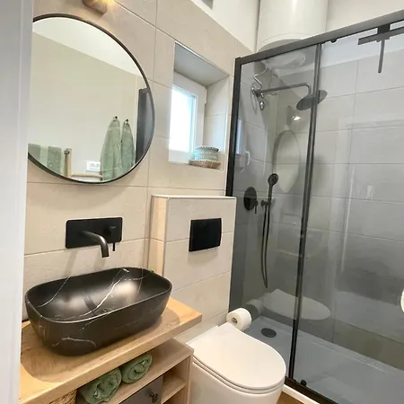 Storia Parentina Center アパート ポレッチ