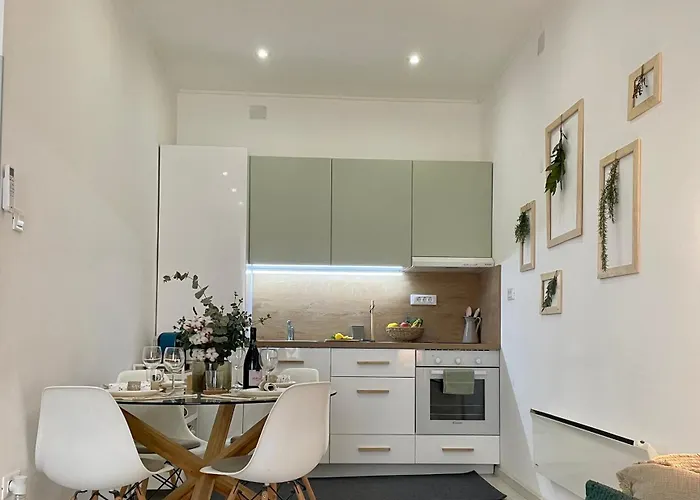 Storia Parentina Center Apartment